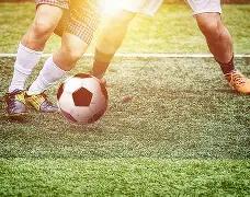 朱莉裸背黑,裙惊艳登场,纹身藏,开云体育,开云体育官网,开云体育app,开云体育平台,KAIYUN,SPORTS,kaiyun登录入口