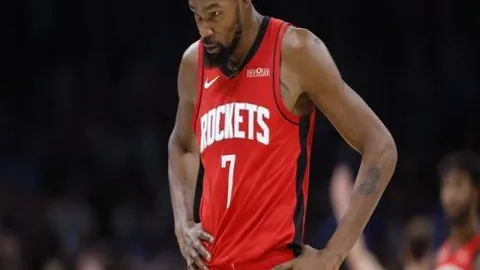 韩球迷热议：孙兴慜遇草坪问题，主场草坪争议再起